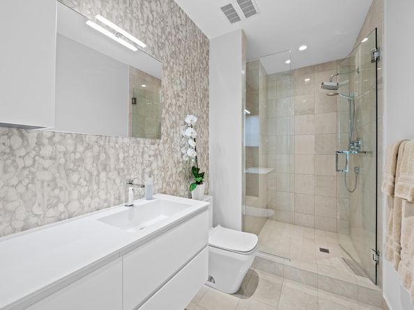 353 Sunset Drive PH02, Fort Lauderdale FL 33301
