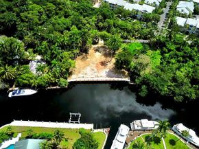 333 SW 14th Way, Fort Lauderdale FL 33312