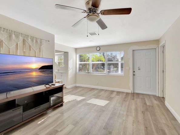 214 NW 7th Avenue, Delray Beach FL 33444