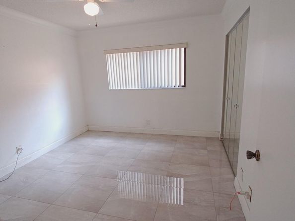 15401 Pembridge Ave 13, Delray Beach FL 33484