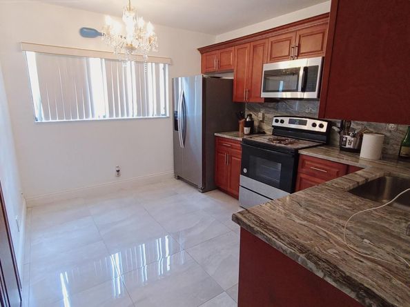 15401 Pembridge Ave 13, Delray Beach FL 33484