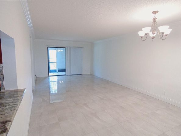 15401 Pembridge Ave 13, Delray Beach FL 33484