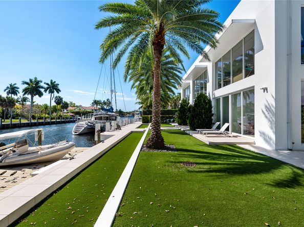 500 Isle Of Capri Dr, Fort Lauderdale FL 33301