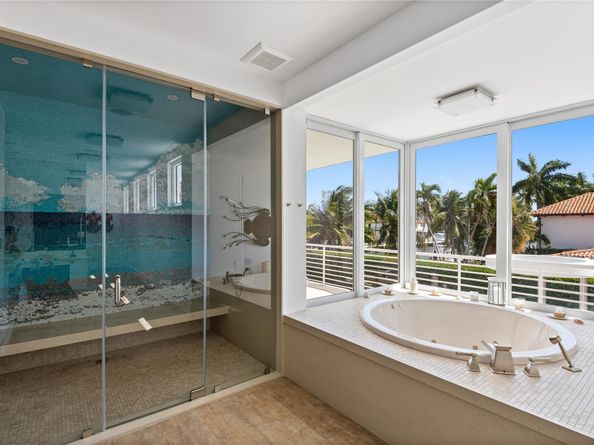 500 Isle Of Capri Dr, Fort Lauderdale FL 33301