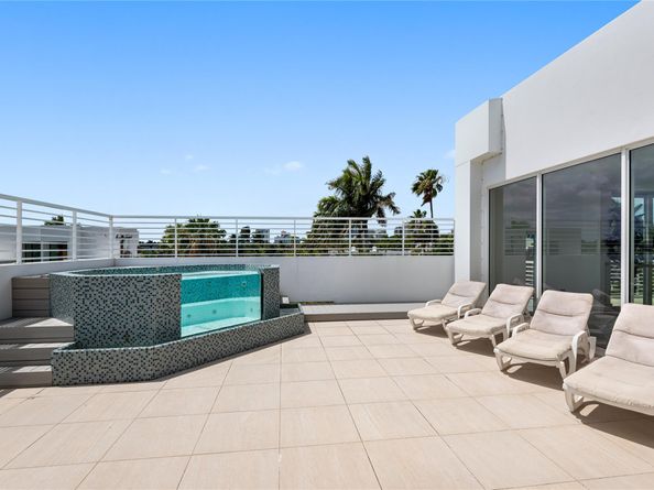 500 Isle Of Capri Dr, Fort Lauderdale FL 33301