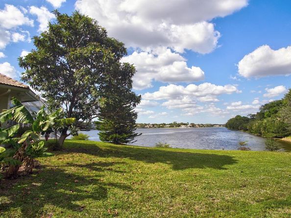 1823 SW 17th Street, Boca Raton FL 33486