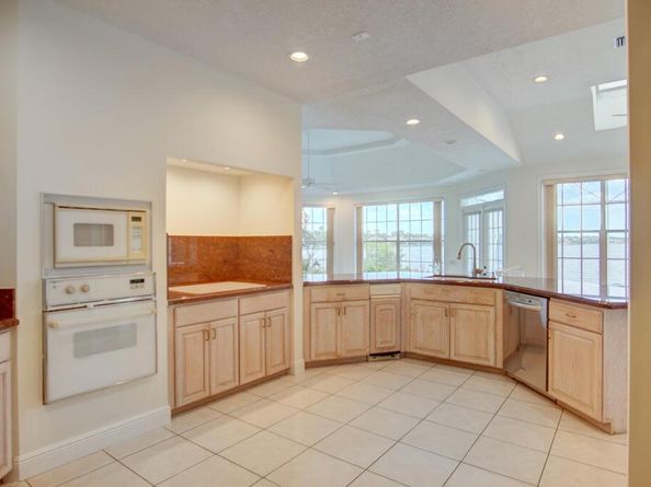 1823 SW 17th Street, Boca Raton FL 33486