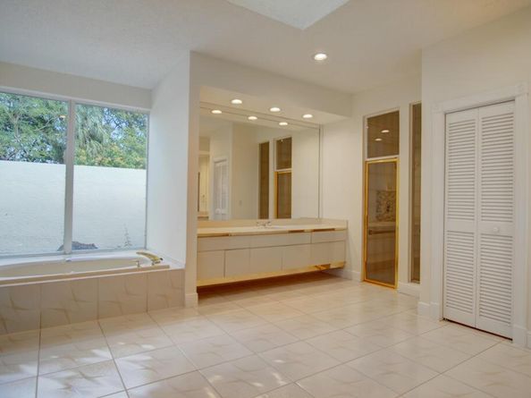 1823 SW 17th Street, Boca Raton FL 33486