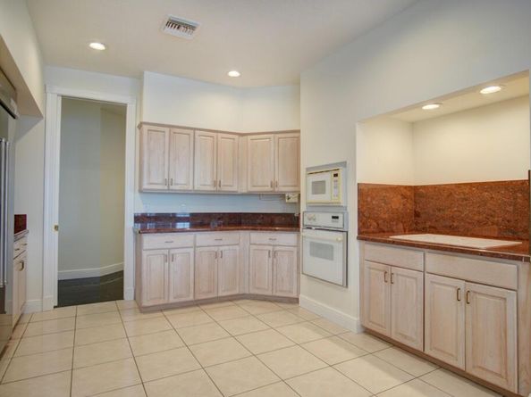 1823 SW 17th Street, Boca Raton FL 33486