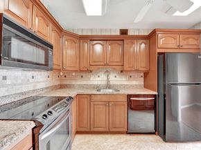 10777 W Sample Rd 719, Coral Springs FL 33065