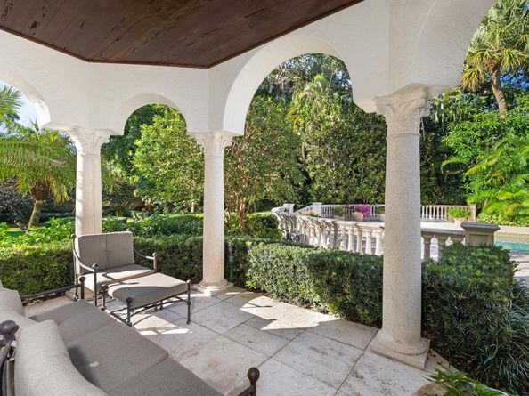 5 Via Sunny, Palm Beach FL 33480