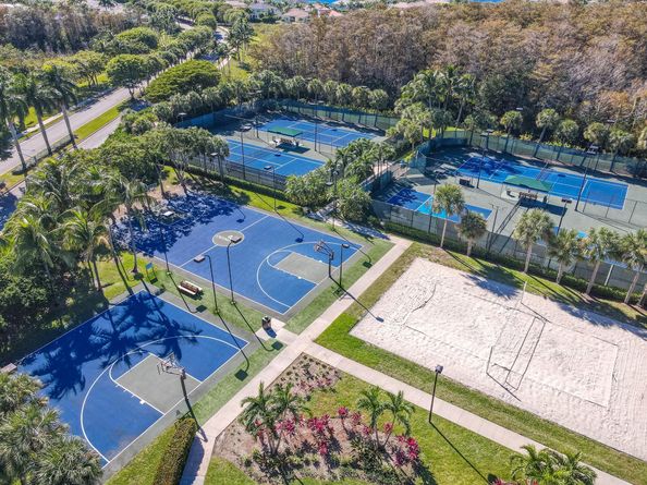 9128 Dupont Place, Wellington FL 33414