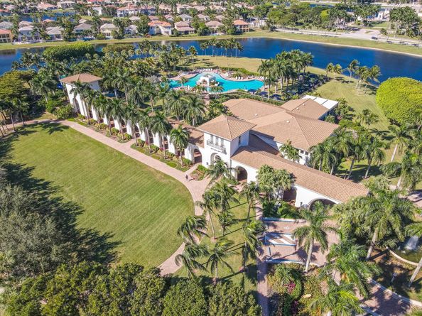9128 Dupont Place, Wellington FL 33414