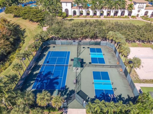 9128 Dupont Place, Wellington FL 33414