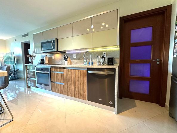 4001 S Ocean Dr 3H, Hollywood FL 33019