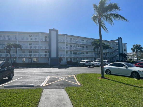 1058 Exeter D 1058, Boca Raton FL 33434