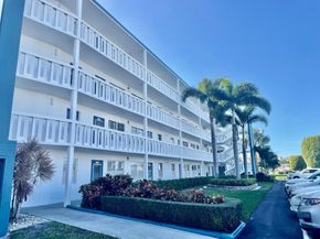 1058 Exeter D 1058, Boca Raton FL 33434