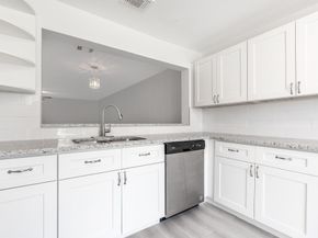 1185 NW 98th Terrace 133, Pembroke Pines FL 33024