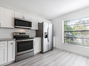 1185 NW 98th Terrace 133, Pembroke Pines FL 33024