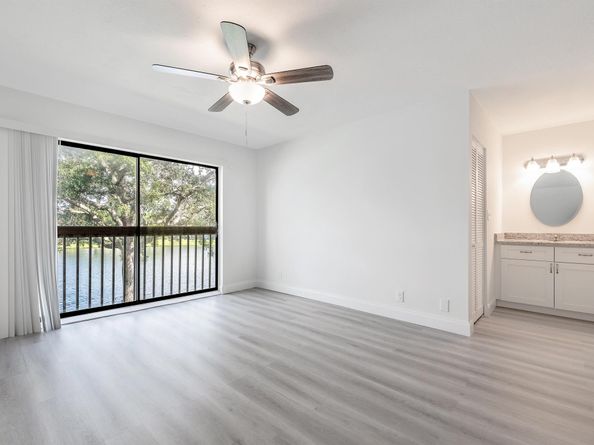 1185 NW 98th Terrace 133, Pembroke Pines FL 33024