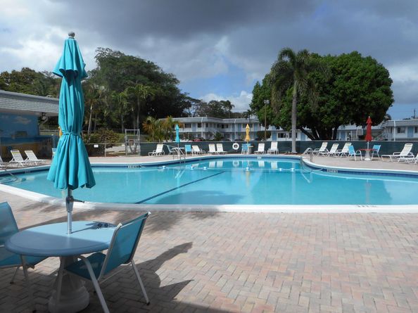 3322 Cynthia Lane 106, Lake Worth Beach FL 33461