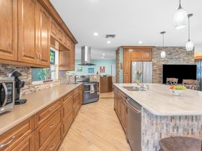1729 NW 36th Ct, Oakland Park FL 33309