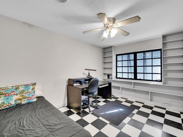 238 SE 3rd St, Dania Beach FL 33004