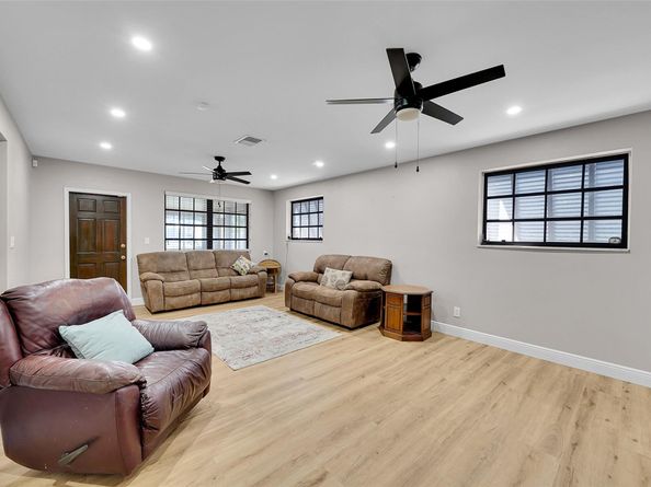 238 SE 3rd St, Dania Beach FL 33004