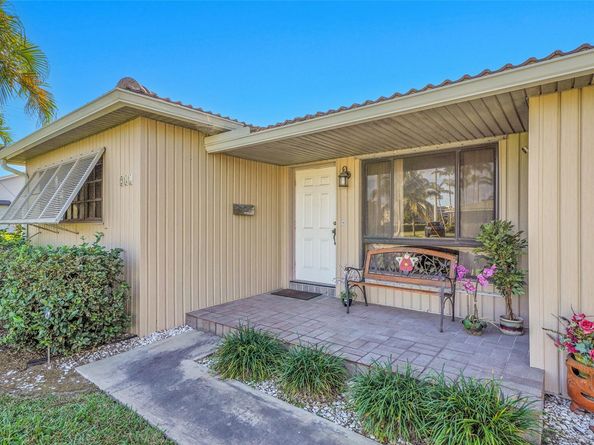 238 SE 3rd St, Dania Beach FL 33004