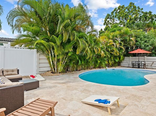 2645 SE 3rd St, Pompano Beach FL 33062