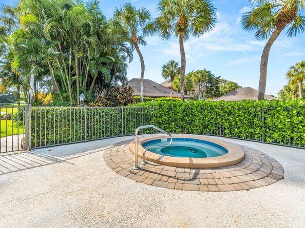 13362 Polo Road W 101, Wellington FL 33414