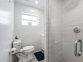 825 SW 14th St, Fort Lauderdale FL 33315