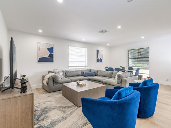 825 SW 14th St, Fort Lauderdale FL 33315