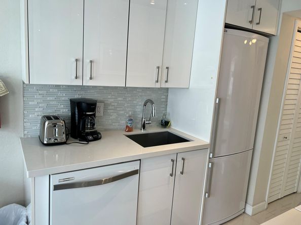 1705 N Riverside Dr 6, Pompano Beach FL 33062