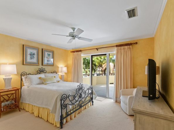 1141 Marine Way E Hth, North Palm Beach FL 33408