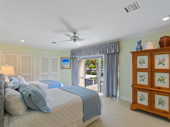 1141 Marine Way E Hth, North Palm Beach FL 33408