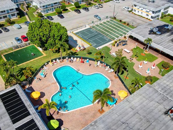 2840 Lake Osborne Drive 109, Lake Worth Beach FL 33461