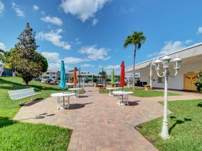 2840 Lake Osborne Drive 109, Lake Worth Beach FL 33461
