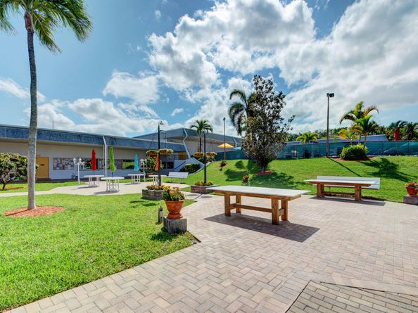 2840 Lake Osborne Drive 109, Lake Worth Beach FL 33461