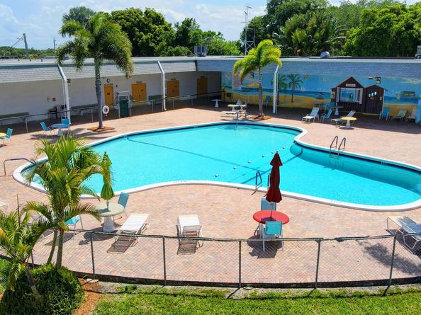 2840 Lake Osborne Drive 109, Lake Worth Beach FL 33461