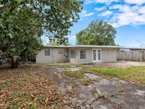 1134 NW 18th Avenue, Fort Lauderdale FL 33311