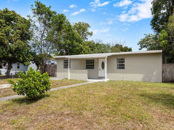 1134 NW 18th Avenue, Fort Lauderdale FL 33311