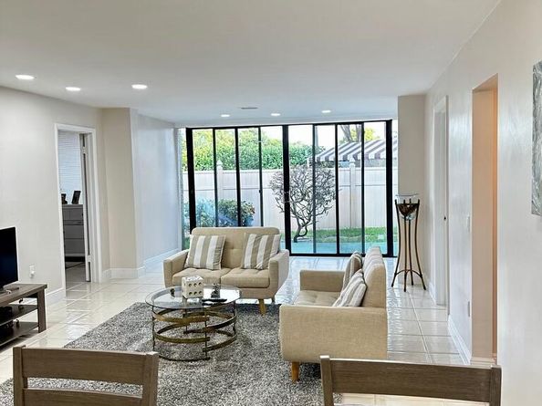 4501 Fountains Dr Drive 106, Lake Worth FL 33467