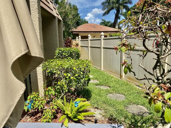 4501 Fountains Dr Drive 106, Lake Worth FL 33467