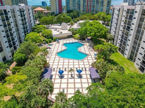 16919 N Bay Rd 911, Sunny Isles Beach FL 33160