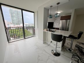 16919 N Bay Rd 911, Sunny Isles Beach FL 33160