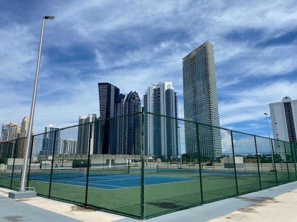 16919 N Bay Rd 911, Sunny Isles Beach FL 33160