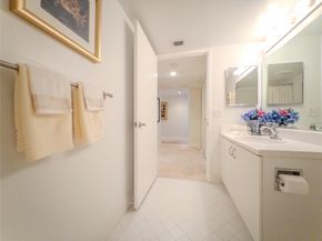 901 SW 141st Ave 301, Hollywood FL 33027