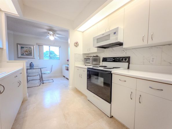 901 SW 141st Ave 301, Hollywood FL 33027
