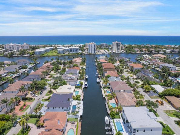 948 Banyan Drive, Delray Beach FL 33483
